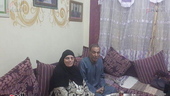 رقم-8--الدكتور-محمد-وزوجته