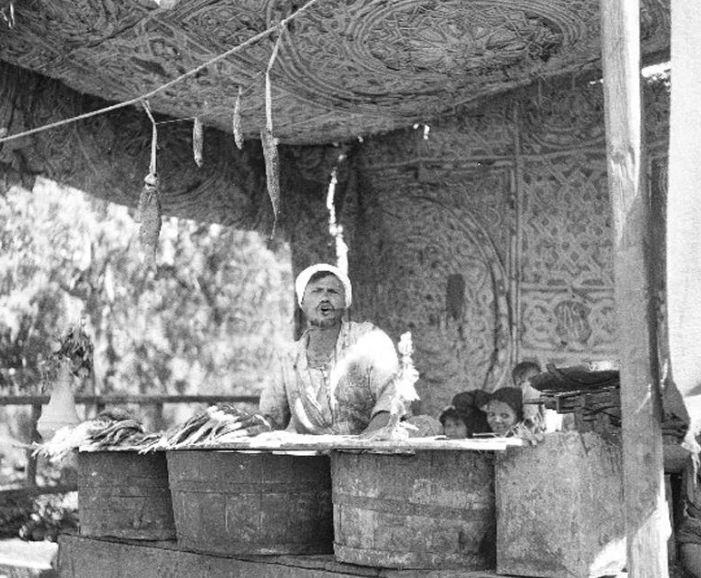 بائع الفسيخ و الرنجة و الملوحة سنة 1950