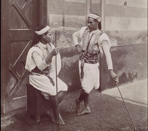 صورة لاثنين من الامشجية التقطت حوالي عام 1880 م