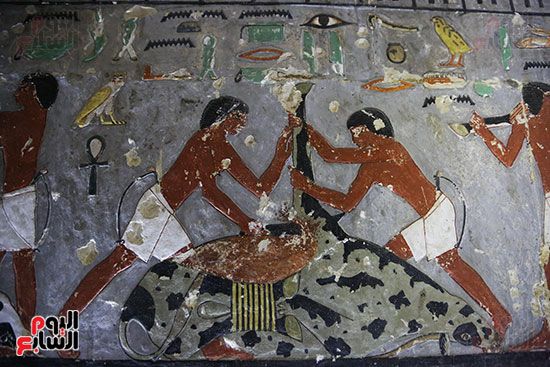 مقبرة خوى أحد النبلاء فى مصر  فى سقارة (14)