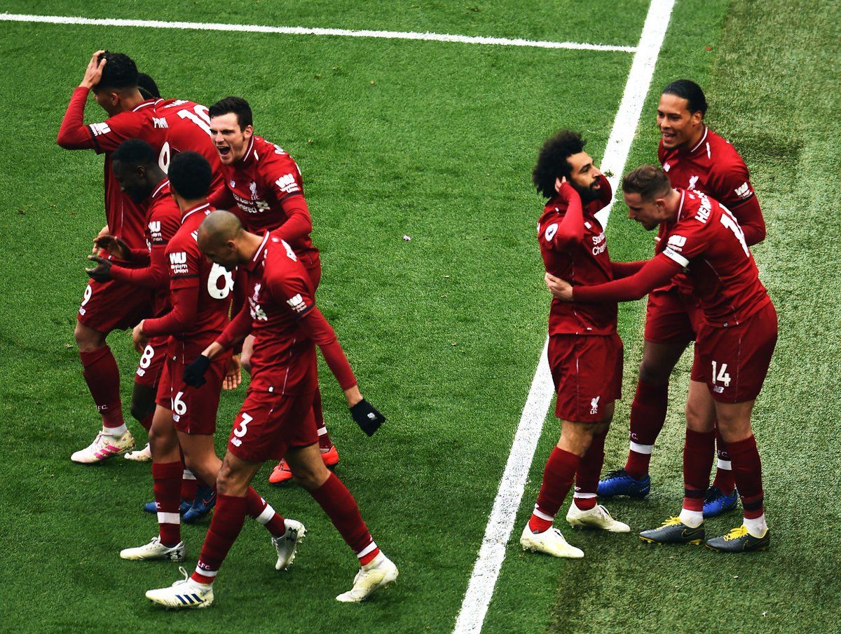 احتفال نجوم ليفربول بهدف صلاح احتفال نجوم ليفربول بهدف صلاح