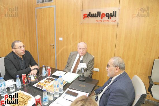 المؤرخ والمفكر الفرنسى شارل سان برو فى ندوة «اليوم السابع (5) المؤرخ والمفكر الفرنسى شارل سان برو فى ندوة «اليوم السابع (5)