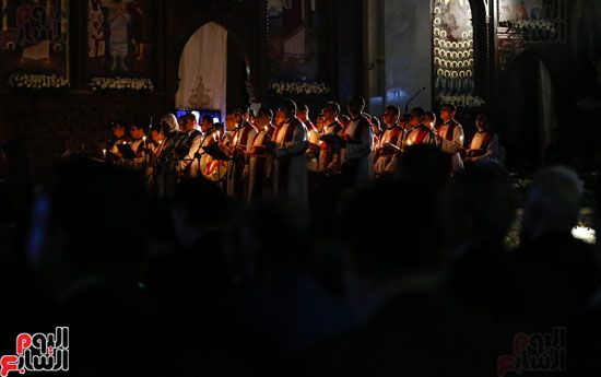 بدء قداس عيد القيامة (2) بدء قداس عيد القيامة (2)