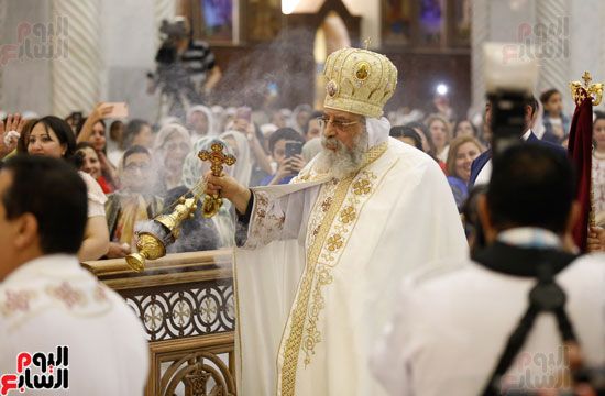بدء قداس عيد القيامة (5) بدء قداس عيد القيامة (5)