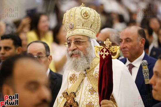 بدء قداس عيد القيامة (8) بدء قداس عيد القيامة (8)
