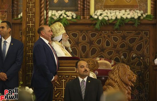 بدء قداس عيد القيامة (7) بدء قداس عيد القيامة (7)