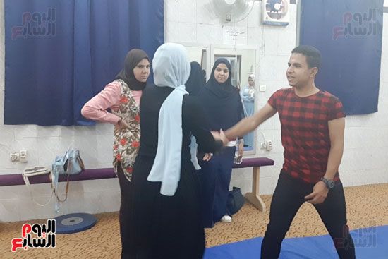 الننشاكو سلاح طالبات جامعة أسيوط لردع المتحرشين (17) الننشاكو سلاح طالبات جامعة أسيوط لردع المتحرشين (17)