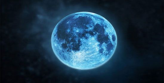 القمر الأزرق (1)