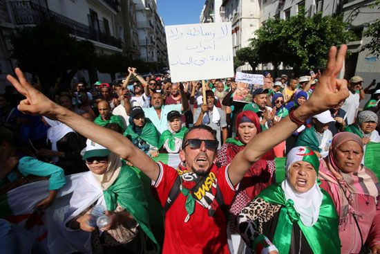 مظاهرة فى الجزائر