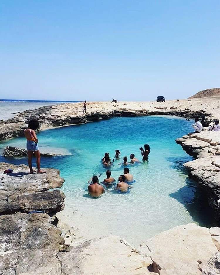 29-الوفود السياحية ببحيرة النيزك