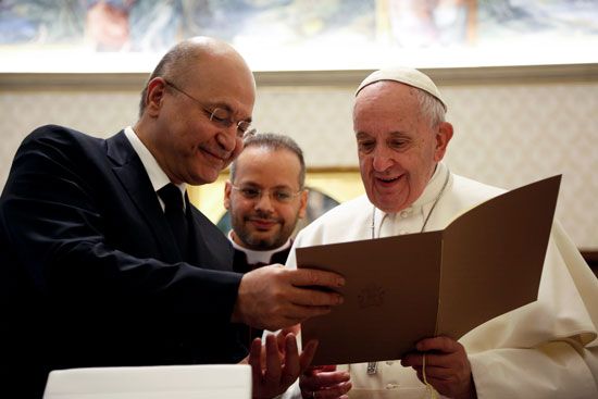 البابا فرانسيس يلتقى الرئيس العراقى برهم صالح فى الفاتيكان