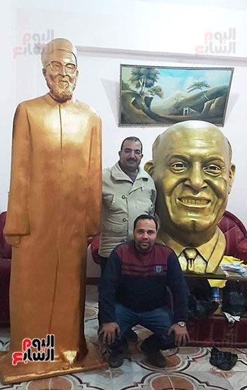 تمثالان-لمجدى-يعقوب-وعبدالحليم-محمود-فى-أشهر-ميادين-الشرقية-(3)