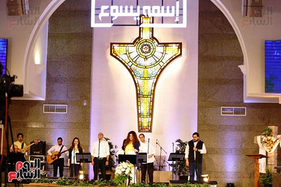 عيد القيامة بكنيسة مصر الجديدة (23)