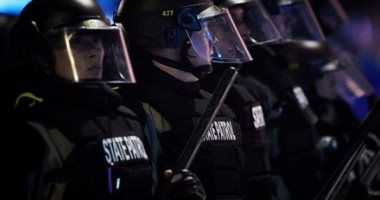 اعتقال 1400 فى 17 مدينة أمريكية و إصابة 13 شرطيا خلال الاحتجاجات الأخيرة