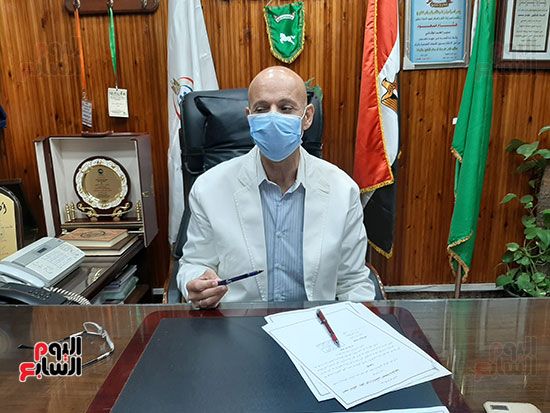 الدكتور هشام مسعود، وكيل وزارة الصحة بالشرقية (4)