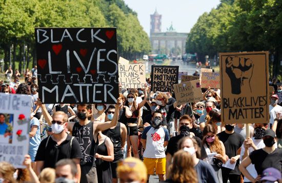جانب من مظاهرات ألمانيا ضد العنصرية