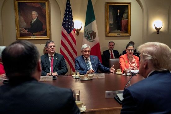مفاوضات بين الوفد المكسيكى وأعضاء إدارة ترامب