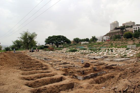 مقابر جماعية باليمن