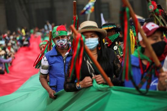 احتجاجات السكان الأصليين فى كولومبيا (12)