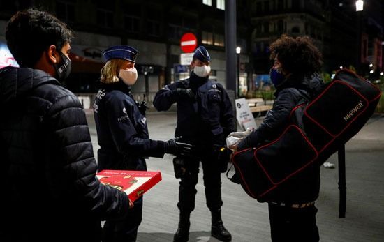 الشرطة البلجيكية تفرض حظرا للتجوال