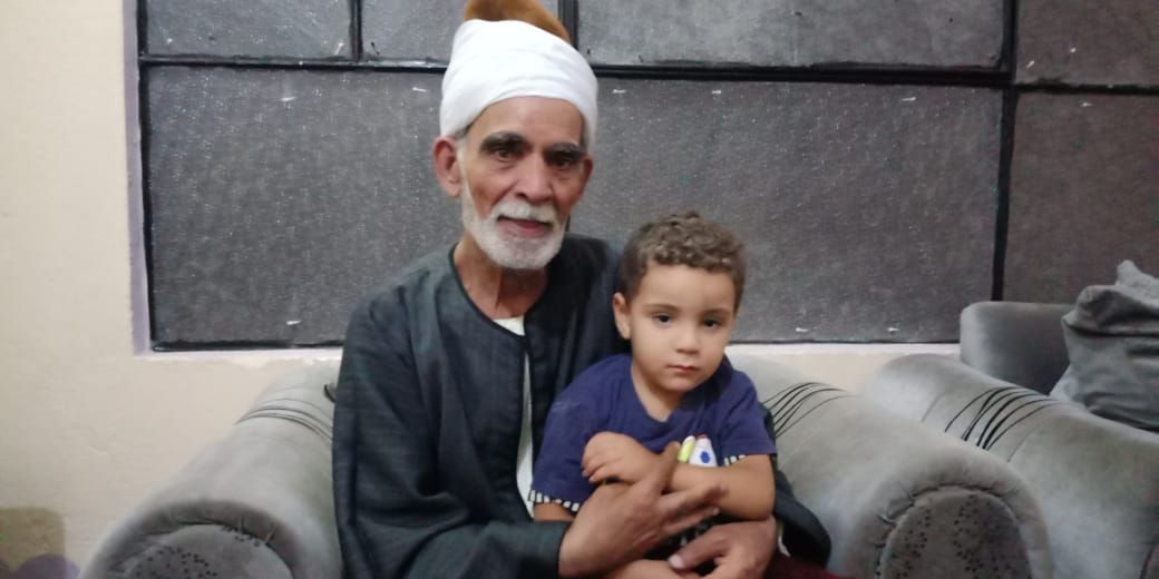 مروان شقيق رضيع طوخ المتوفى مع جده لأمه  6