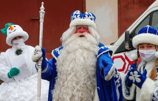 2020-11-28T152223Z_1693633752_RC2FCK9X5QSO_RTRMADP_3_HEALTH-CORONAVIRUS-RUSSIA-CHRISTMAS 2020-11-28T152223Z_1693633752_RC2FCK9X5QSO_RTRMADP_3_HEALTH-CORONAVIRUS-RUSSIA-CHRISTMAS