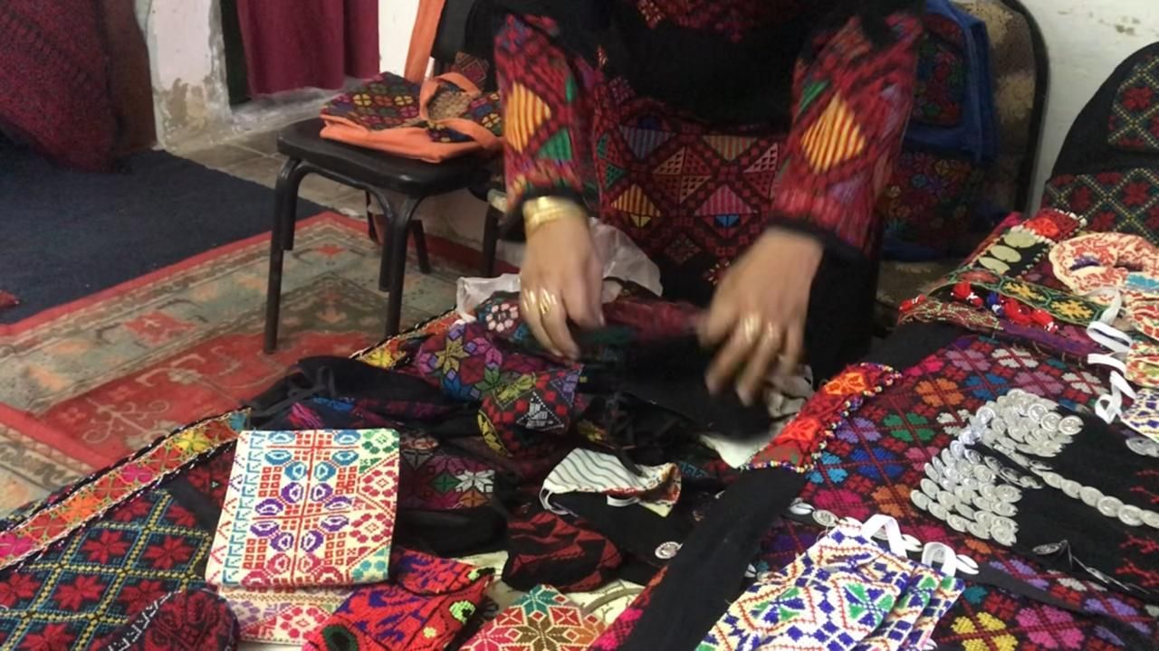 كمامات (15) كمامات (15)