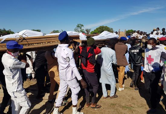 2020-11-29T104143Z_1862089466_RC2YCK9Z393L_RTRMADP_3_NIGERIA-SECURITY-BURIAL 2020-11-29T104143Z_1862089466_RC2YCK9Z393L_RTRMADP_3_NIGERIA-SECURITY-BURIAL