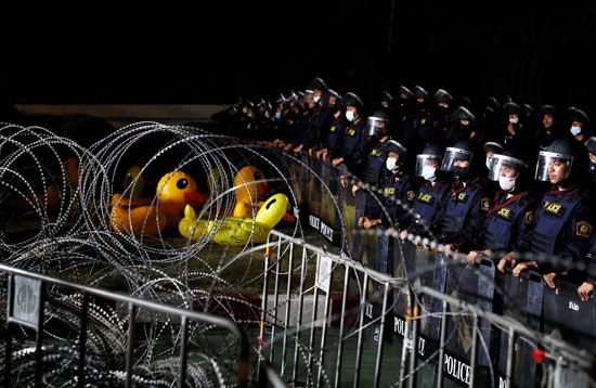 2020-11-29T122221Z_732877702_RC20DK9TEFSV_RTRMADP_3_THAILAND-PROTESTS 2020-11-29T122221Z_732877702_RC20DK9TEFSV_RTRMADP_3_THAILAND-PROTESTS
