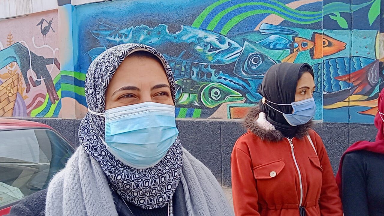 طلاب المدارس يزينون الشوارع بالجداريات (25)