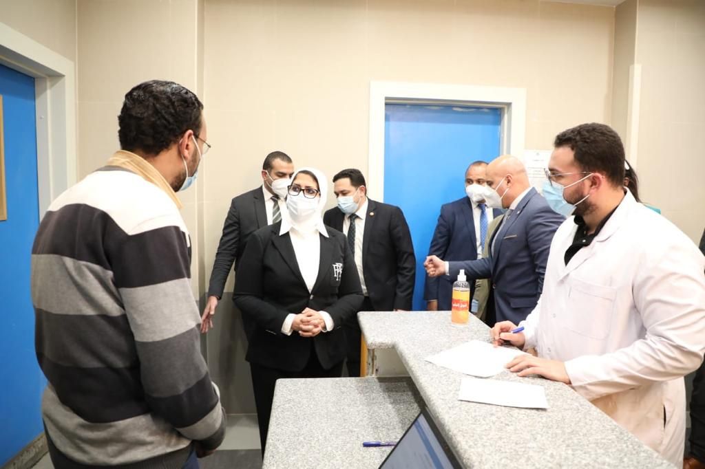 وزيرة الصحة تتفقد مستشفى أبو خليفة