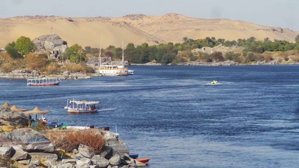 النيل فى غرب سهيل