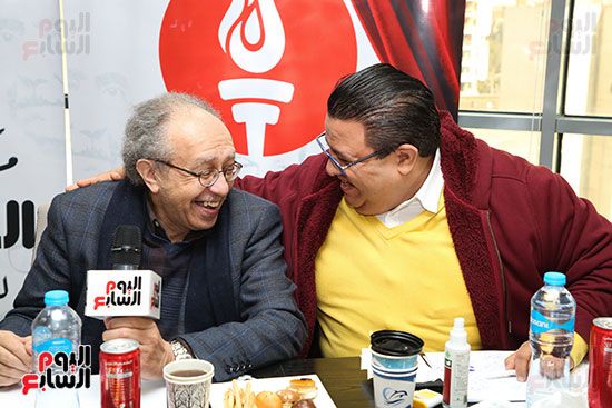 تبادل الضحكات بين المخرجين الكبرين خالد جلال وعصام السيد