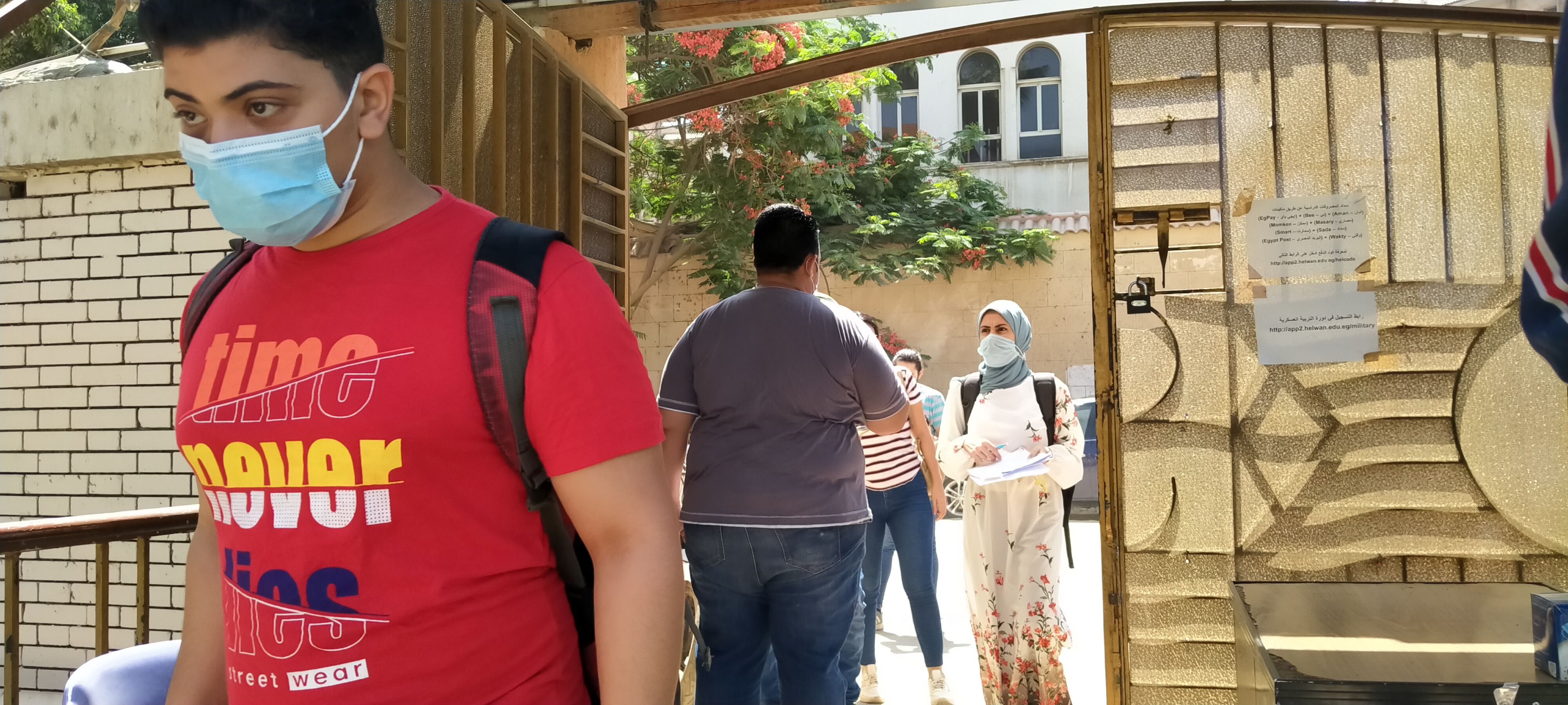 تطبيق الإجراءات الوقائية من كورونا خلال امتحانات نهاية العام بجامعة حلوان
