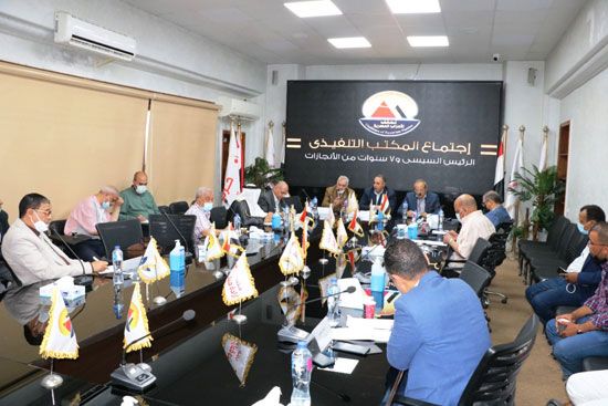 اجتماع المكتب التنفيذى لتحالف الأحزاب المصرية (15)