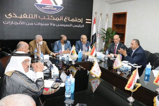 اجتماع المكتب التنفيذى لتحالف الأحزاب المصرية (9)