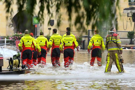 هولندا فيضانات (7)