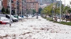 المياه تغمر الشوارع فى اسبانيا