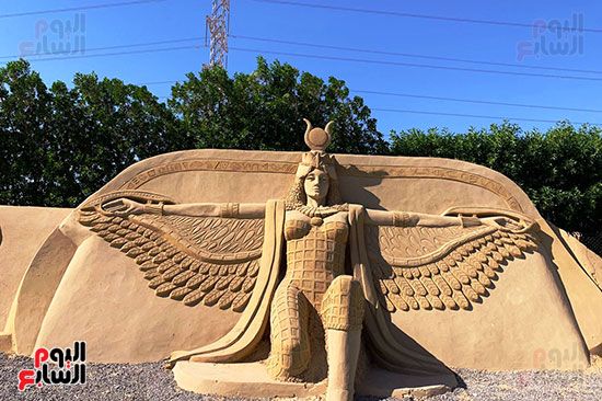 تماثيل-فرعونية-من-الرمال
