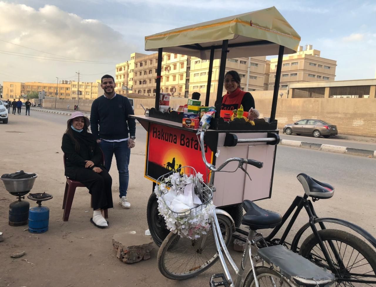 مشروع شبابي لبيع البطاطا بالشوكولاتة بمدينة المنصورة
