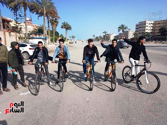 شباب علىالدراجات بشمال سيناء