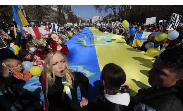 مظاهرات فى اسبانيا لدعم اوكرانيا