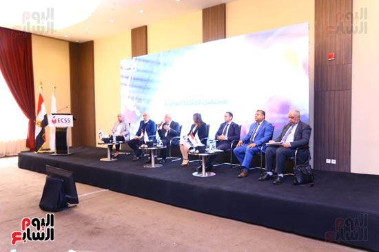 مؤتمر مستقبل الصناعة المصرية فى ظل التحولات العالمية (50)