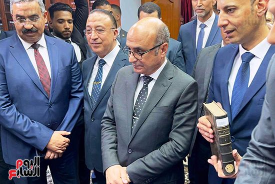 وزير العدل ومحافظ الإسكندرية يفتتحان متحف الحقانية بمحكمة الاستئناف (4) وزير العدل ومحافظ الإسكندرية يفتتحان متحف الحقانية بمحكمة الاستئناف (4)