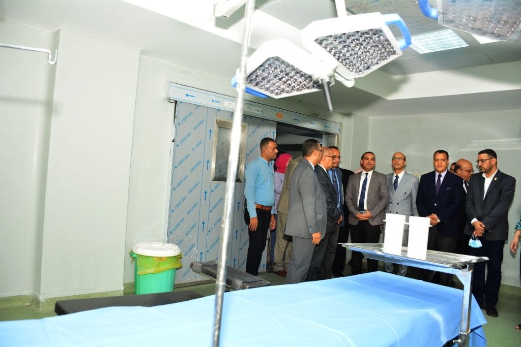 افتتاح مستشفى الطلاب الجامعى فى أسيوط (3)