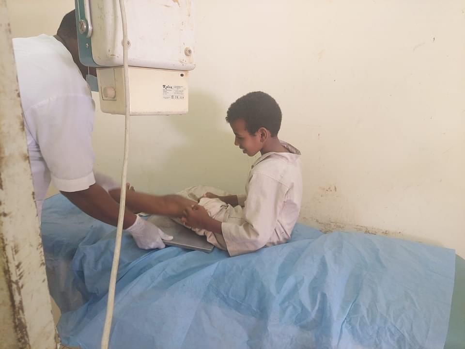 اجراء الكشف الطبي على أطفال قرى الجنوب