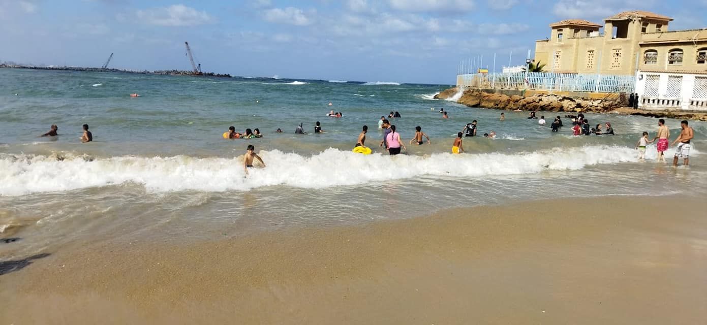 امواج مرتفعة امواج مرتفعة
