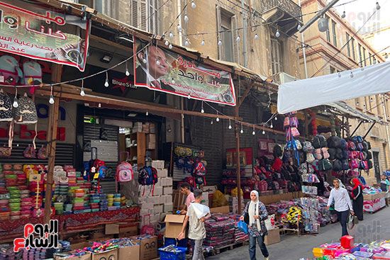 سوق الإسكندرية لبيع المستلزمات المدرسية (1)