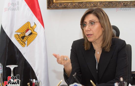 نيفين الكيلانى ليس لدى سلطة لاختيار فيلم مصري للأوسكار نيفين الكيلانى ليس لدى سلطة لاختيار فيلم مصري للأوسكار