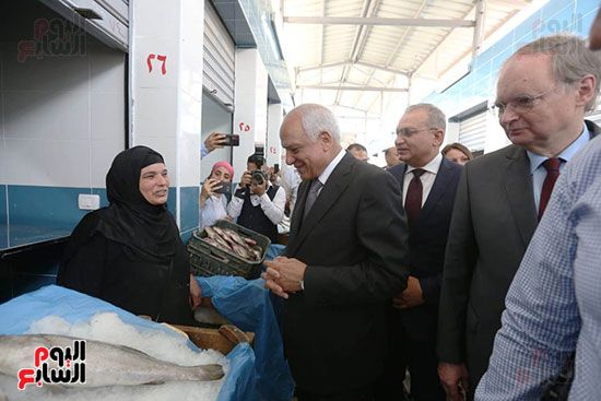 افتتاح سوق السمك الحضارى الجديد بالمنيب (9)